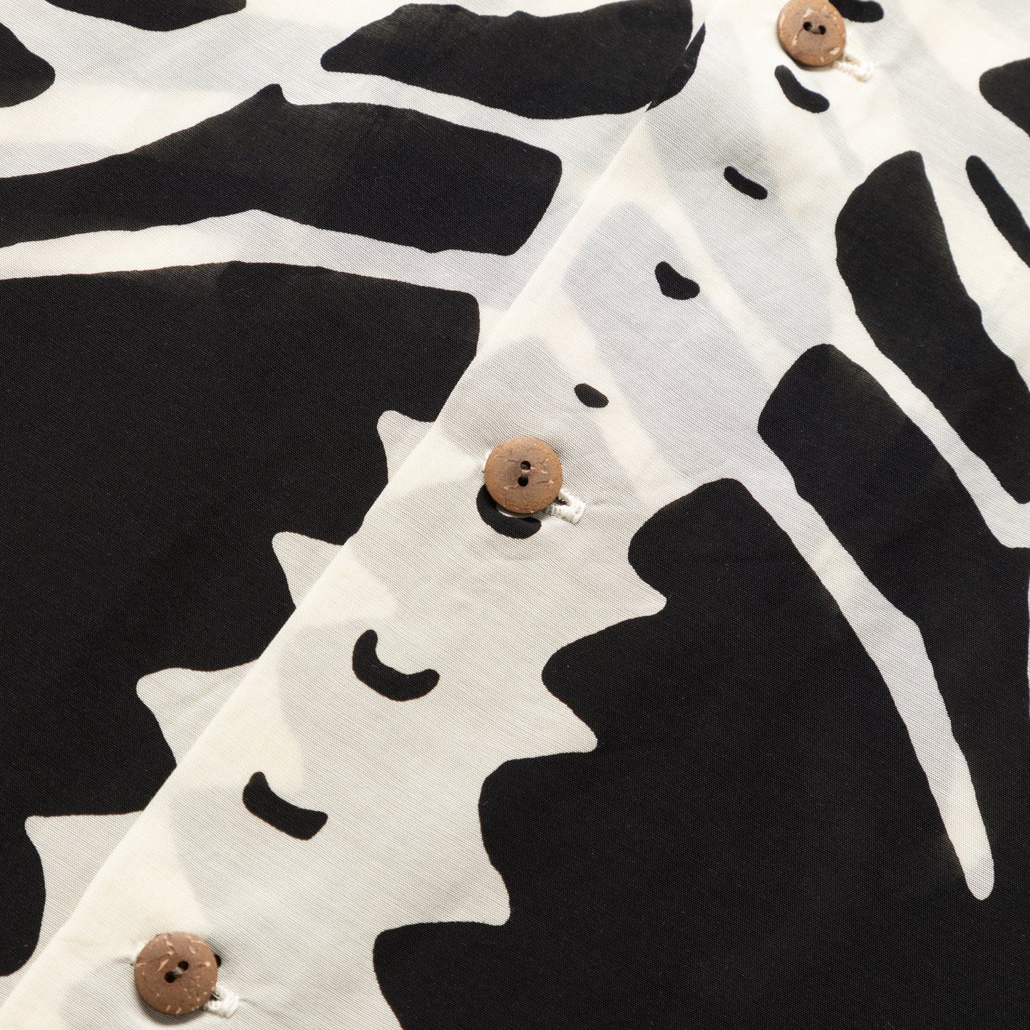 Kapital Shirts SILK RAYON BONE WRANGLE COLLAR SHIRT