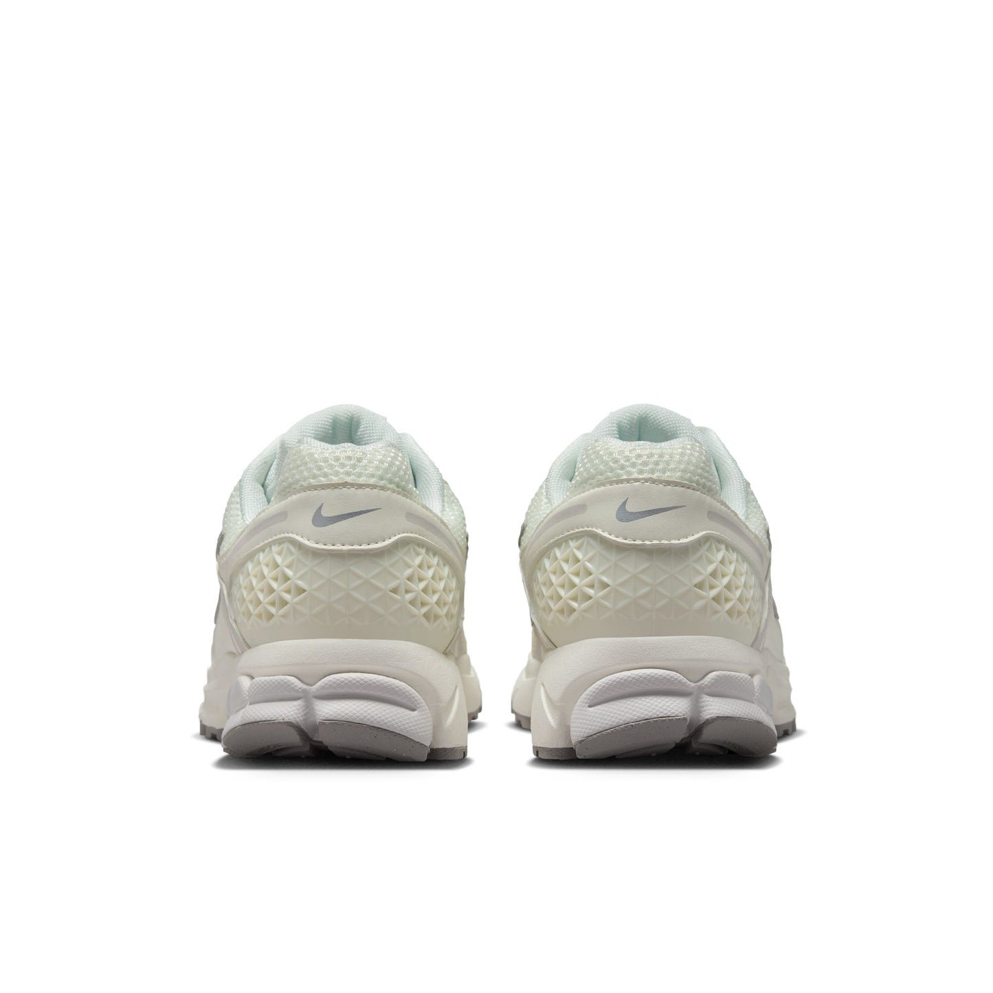 NIKE ZOOM VOMERO 5