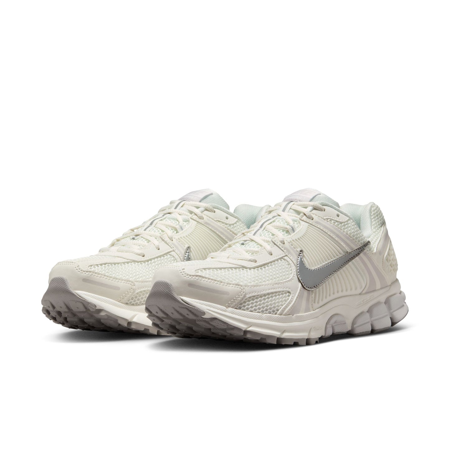 NIKE ZOOM VOMERO 5