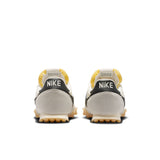 NIKE WAFFLE RACER