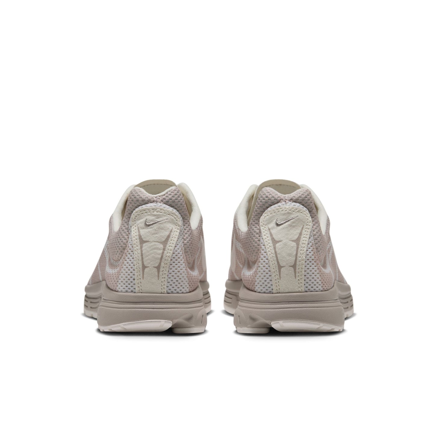 W NIKE ZOOM STREAK 3