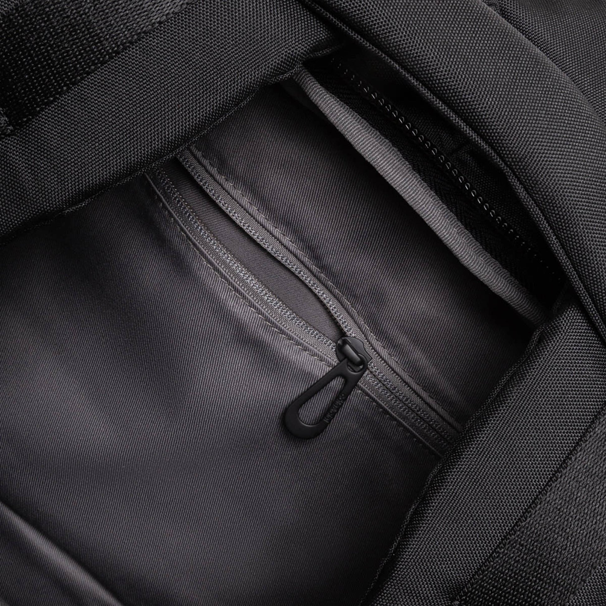 Côte&Ciel Bags BLACK / O/S ISAR MEDIUM ECOYARN
